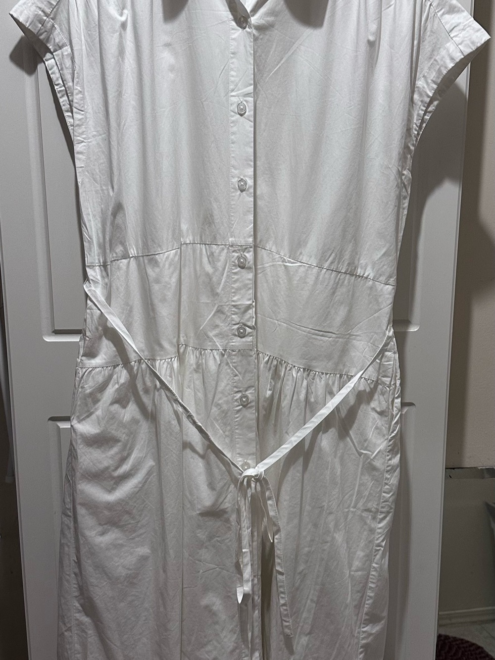 White 100% cotton midi dress fresh like new (lined skirt, free size) breezy